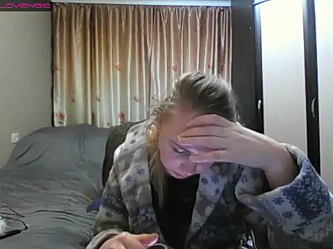 Snapshot of JenniDeep chatting on 03/12/26, 08:48 JenniDeep online show from 03/12/26, 08:48