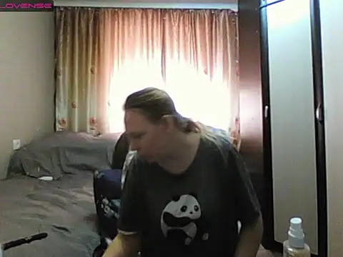 Snapshot of JenniDeep chatting on 03/29/26, 06:35 JenniDeep online show from 03/29/26, 06:35