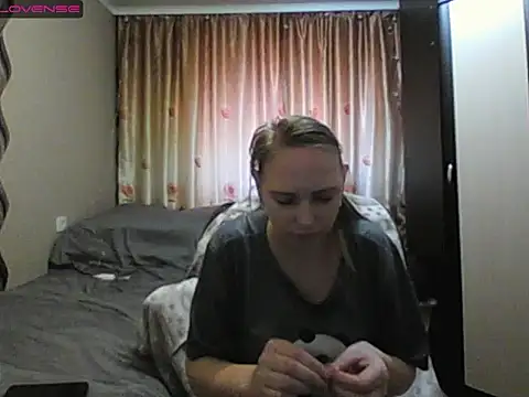 Snapshot of JenniDeep chatting on 03/30/26, 10:05 JenniDeep online show from 03/30/26, 10:05