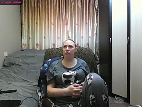 Snapshot of JenniDeep chatting on 04/05/26, 01:19 JenniDeep online show from 04/05/26, 01:19
