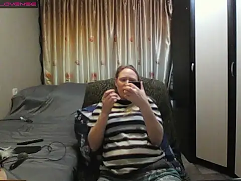 Snapshot of JenniDeep chatting on 04/20/26, 07:15 JenniDeep online show from 04/20/26, 07:15