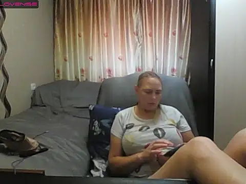 JenniDeep online show from 07/18/26, 07:34