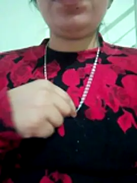 isha sharma2002 online show from 11/26/25, 03:46