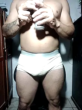 Snapshot of nicolssssssssss chatting on 11/17/25, 07:14 nicolssssssssss online show from 11/17/25, 07:14