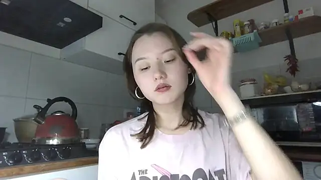 Snapshot of DeenaCaho chatting on 11/20/25, 03:45 DeenaCaho online show from 11/20/25, 03:45