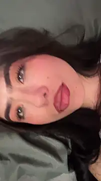 Snapshot of Sammydoll1 chatting on 12/17/25, 08:26 Sammydoll1 online show from 12/17/25, 08:26