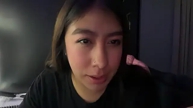 Snapshot of BabiSander11 chatting on 12/04/25, 09:12 BabiSander11 online show from 12/04/25, 09:12