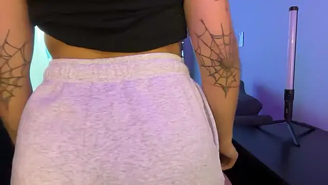 Snapshot of BabiSander11 chatting on 12/16/25, 05:51 BabiSander11 online show from 12/16/25, 05:51