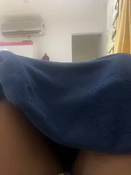 Snapshot of olicaroo chatting on 11/25/25, 11:16 olicaroo online show from 11/25/25, 11:16