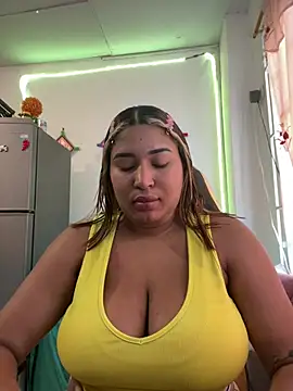 morena-2025 online show from 07/09/26, 03:27