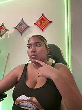 morena-2025 online show from 07/19/26, 11:30