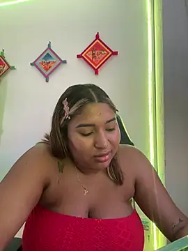 morena-2025 online show from 07/26/26, 11:00