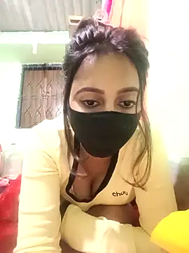 Snapshot of Rashmita-2 chatting on 12/19/25, 04:36 Rashmita-2 online show from 12/19/25, 04:36