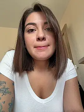 Lovynna online show from 07/15/26, 01:16