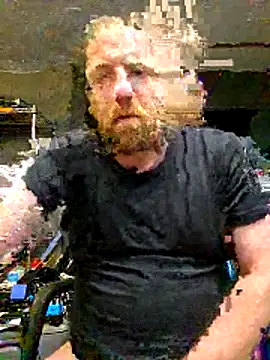 Snapshot of Txweld69 chatting on 12/04/25, 12:31 Txweld69 online show from 12/04/25, 12:31