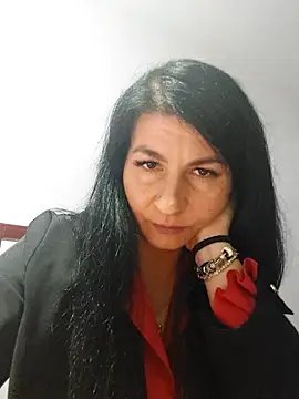 Snapshot of Elennbaby05 chatting on 11/17/25, 07:41 Elennbaby05 online show from 11/17/25, 07:41