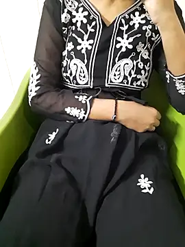 Snapshot of Piya_ji90 chatting on 11/16/25, 04:51 Piya ji90 online show from 11/16/25, 04:51