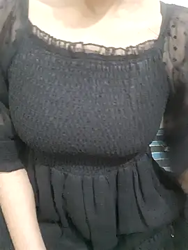 Snapshot of Asha_devi90 chatting on 11/28/25, 05:54 Asha devi90 online show from 11/28/25, 05:54