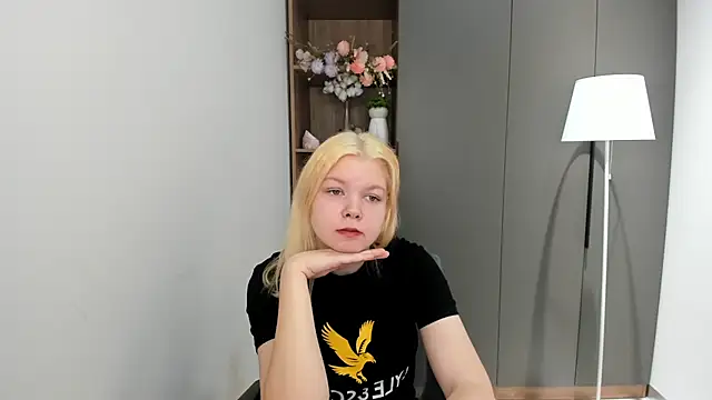 Snapshot of YenAlberda chatting on 11/16/25, 05:02 YenAlberda online show from 11/16/25, 05:02