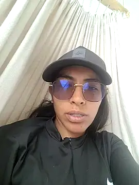 Naomi Nyx online show from 11/14/25, 02:38