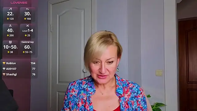 Snapshot of JessyMor chatting on 11/14/25, 12:26 JessyMor online show from 11/14/25, 12:26