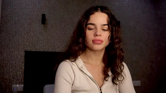 lindaTT online show from 11/17/25, 01:28