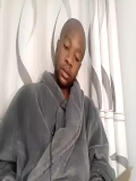 Snapshot of SikhangeleScimbhizo chatting on 11/20/25, 09:47 SikhangeleScimbhizo online show from 11/20/25, 09:47