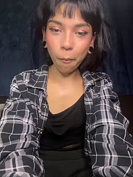 Snapshot of Lily_Sex chatting on 12/02/25, 02:06 Lily Sex online show from 12/02/25, 02:06