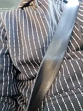 Snapshot of 7allexx chatting on 11/19/25, 07:30 7allexx online show from 11/19/25, 07:30