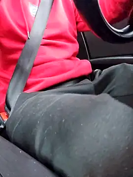 Snapshot of 7allexx chatting on 12/17/25, 08:09 7allexx online show from 12/17/25, 08:09