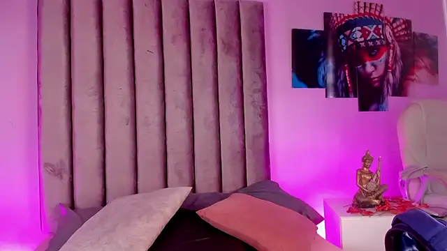 GabrielaSuarez  online show from 07/24/26, 08:40