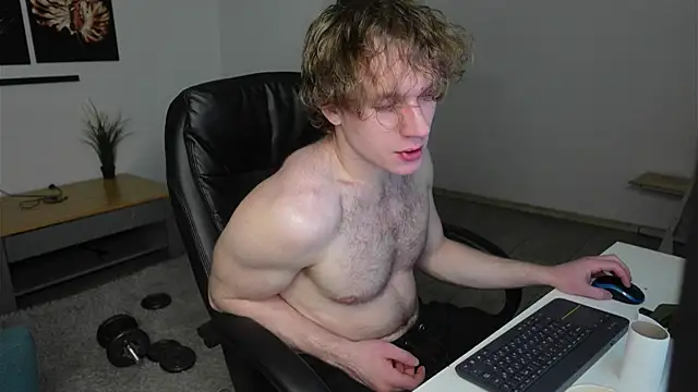 Snapshot of Charles_Dreams chatting on 01/11/26, 04:01 Charles Dreams online show from 01/11/26, 04:01