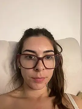 Snapshot of fer-nanda chatting on 08/03/26, 10:02 fer-nanda online show from 08/03/26, 10:02