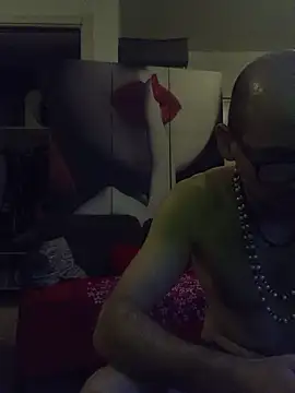 Snapshot of FIAMMAandEROS-SEXart chatting on 12/16/25, 02:00 FIAMMAandEROS-SEXart online show from 12/16/25, 02:00