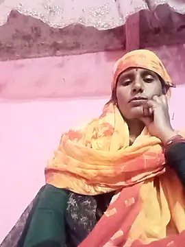 Snapshot of Pirvesh_singh chatting on 11/26/25, 04:57 Pirvesh singh online show from 11/26/25, 04:57