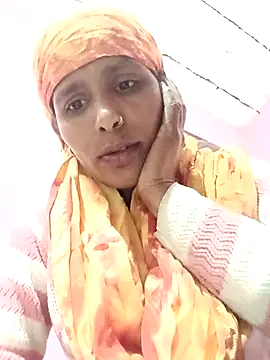 Snapshot of Pirvesh_singh chatting on 12/14/25, 06:01 Pirvesh singh online show from 12/14/25, 06:01