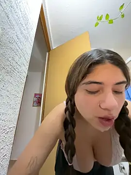 Monica17 online show from 05/15/26, 03:24