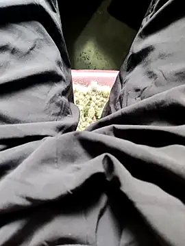 Fun with me05 online show from 11/18/25, 02:50