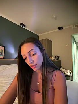 BelleRune online show from 07/25/26, 06:27