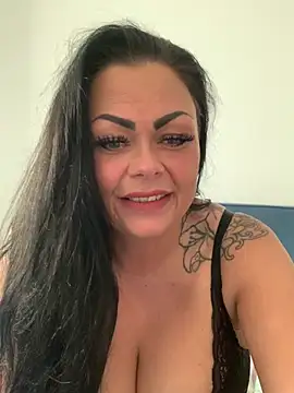 Phillipa valentina online show from 06/14/26, 07:49