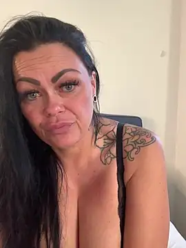 Phillipa valentina online show from 07/07/26, 06:45