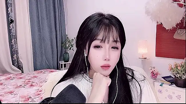 Laura 520 online show from 06/02/26, 11:23