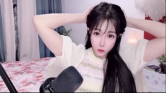 Laura 520 online show from 06/04/26, 11:38