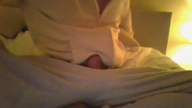 Snapshot of Brandonn1989amateur chatting on 11/25/25, 07:03 Brandonn1989amateur online show from 11/25/25, 07:03