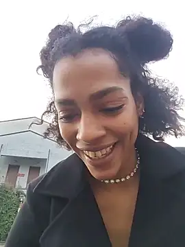 Snapshot of chanell95 chatting on 12/19/25, 03:41 chanell95 online show from 12/19/25, 03:41