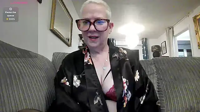 missyb x online show from 02/18/26, 06:15