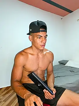 Snapshot of elnegro14 chatting on 11/26/25, 01:28 elnegro14 online show from 11/26/25, 01:28