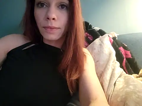 Mimakario online show from 12/19/25, 02:35