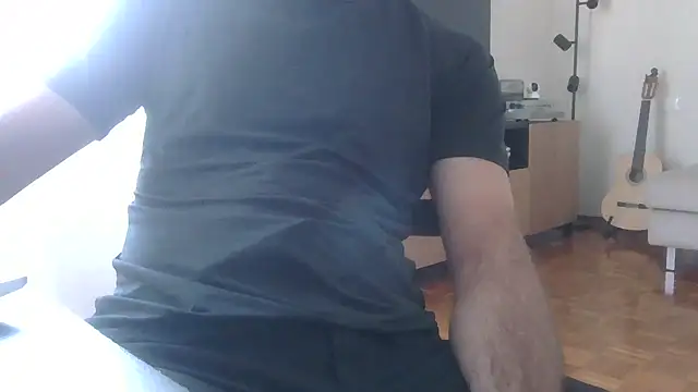 Snapshot of Ilsexyvizietto chatting on 04/19/26, 09:41 Ilsexyvizietto online show from 04/19/26, 09:41