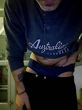 Snapshot of platone09 chatting on 11/02/25, 10:01 platone09 online show from 11/02/25, 10:01